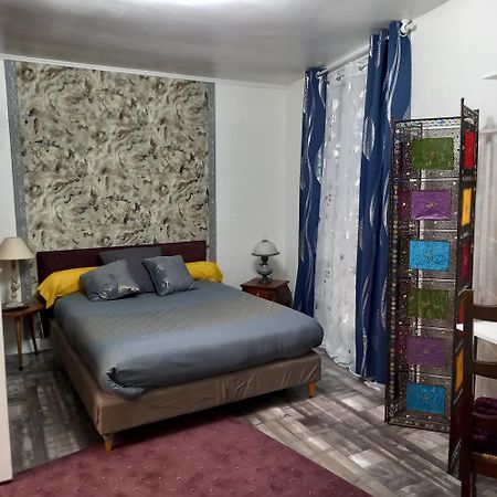 Une Chouette Maison Arcay  Kültér fotó